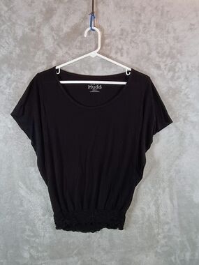 Mudd Women's Black Short Sleeve Elastic Hem Top Size Small